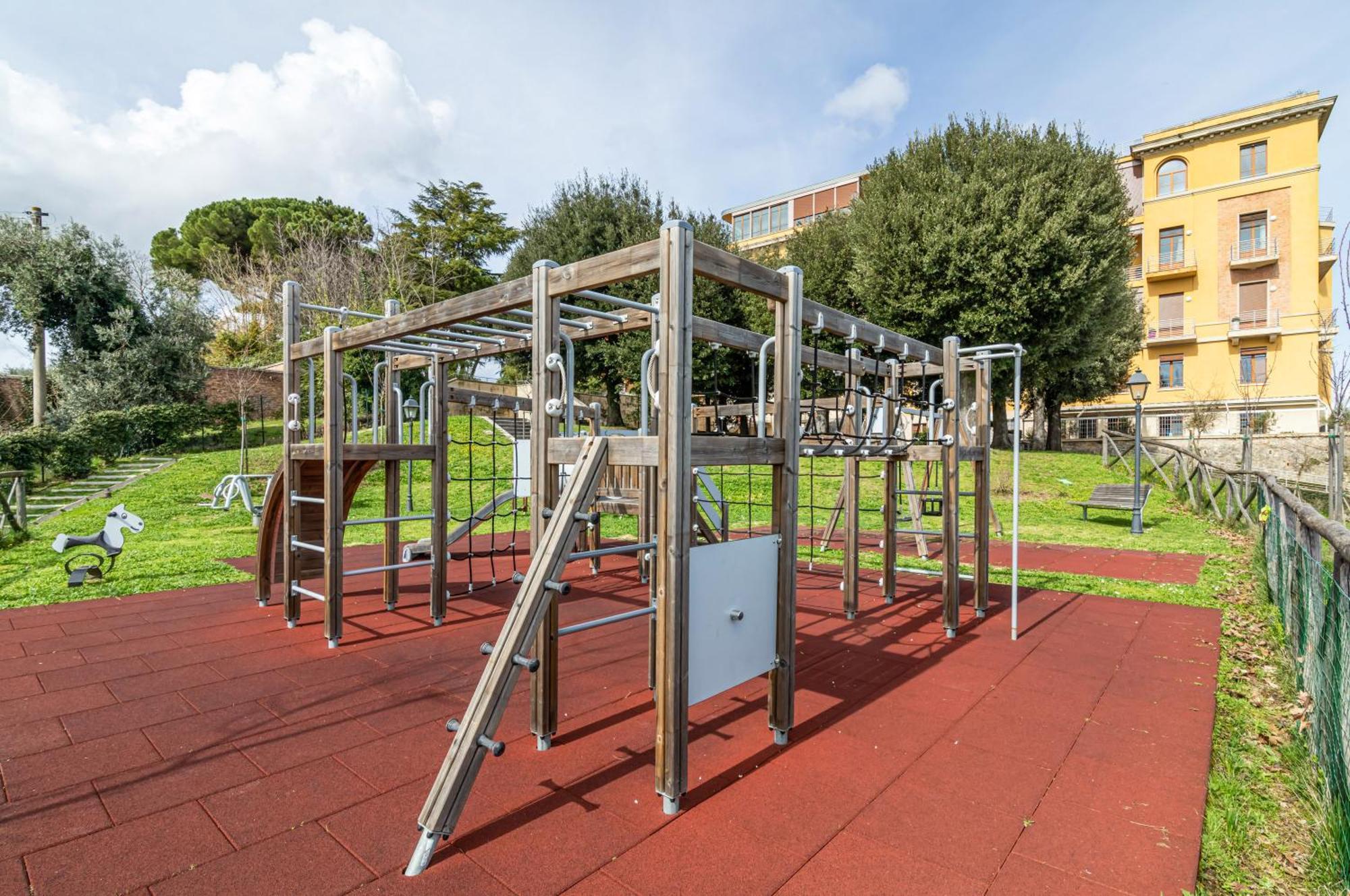 Porta Tufi Luxury Apartment With Private Parking! Siena Esterno foto
