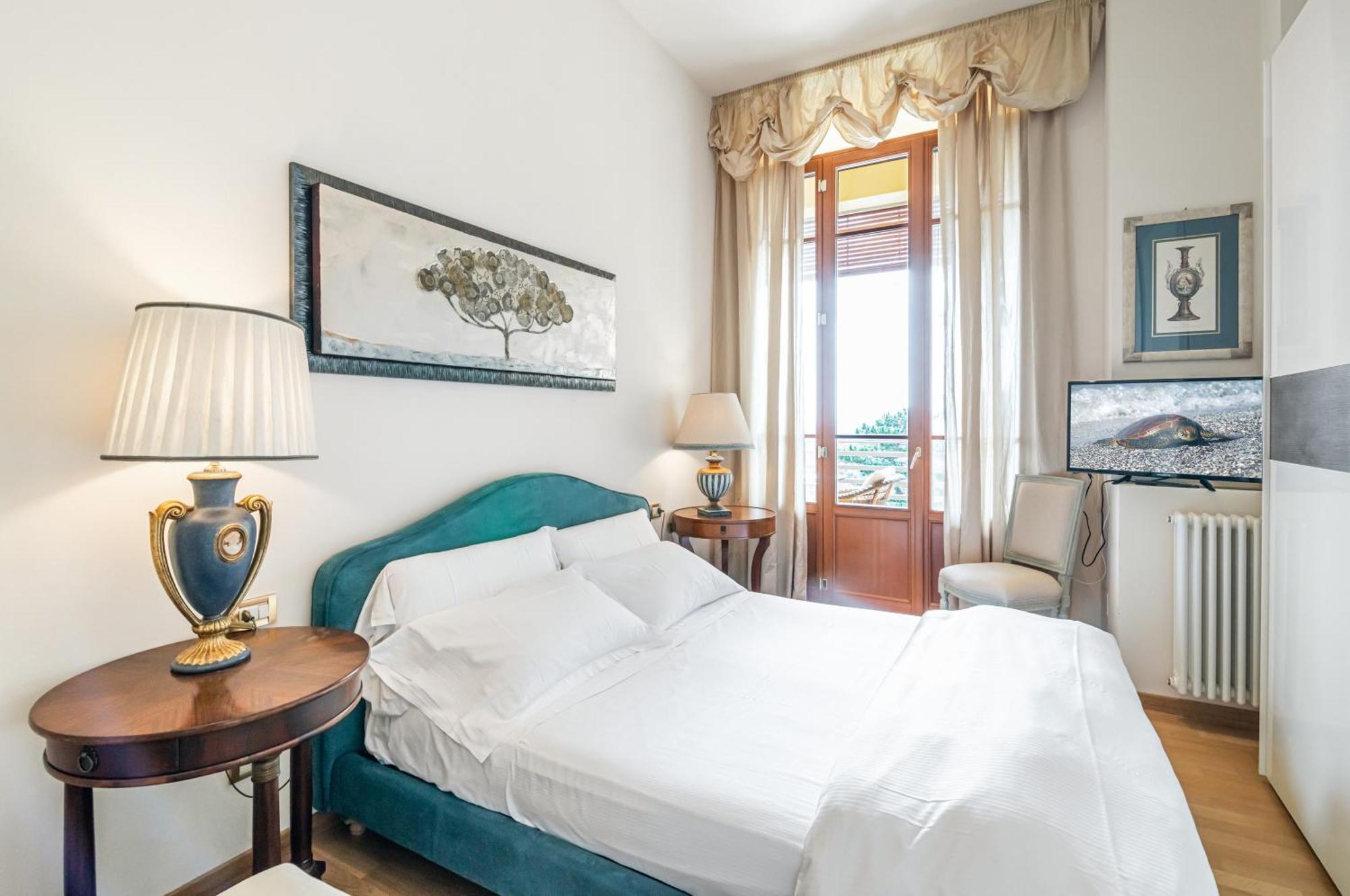 Porta Tufi Luxury Apartment With Private Parking! Siena Esterno foto
